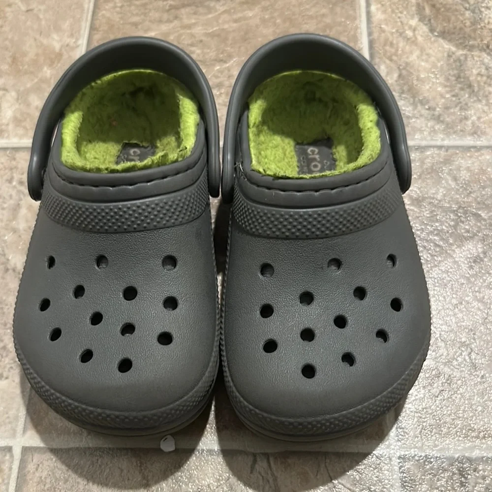 Crocs - Picture 1 of 3